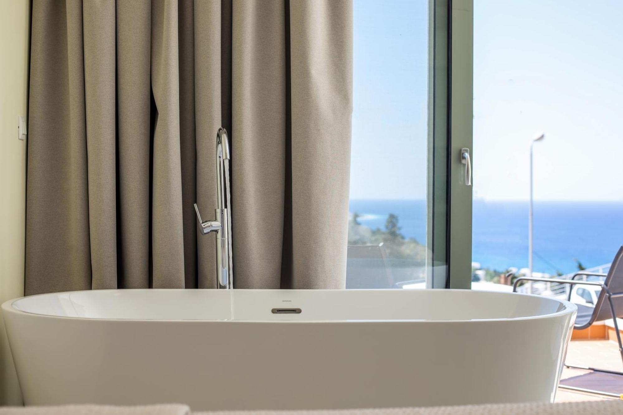 Eden'S Azalea Luxury Suite Rhodes City Екстер'єр фото