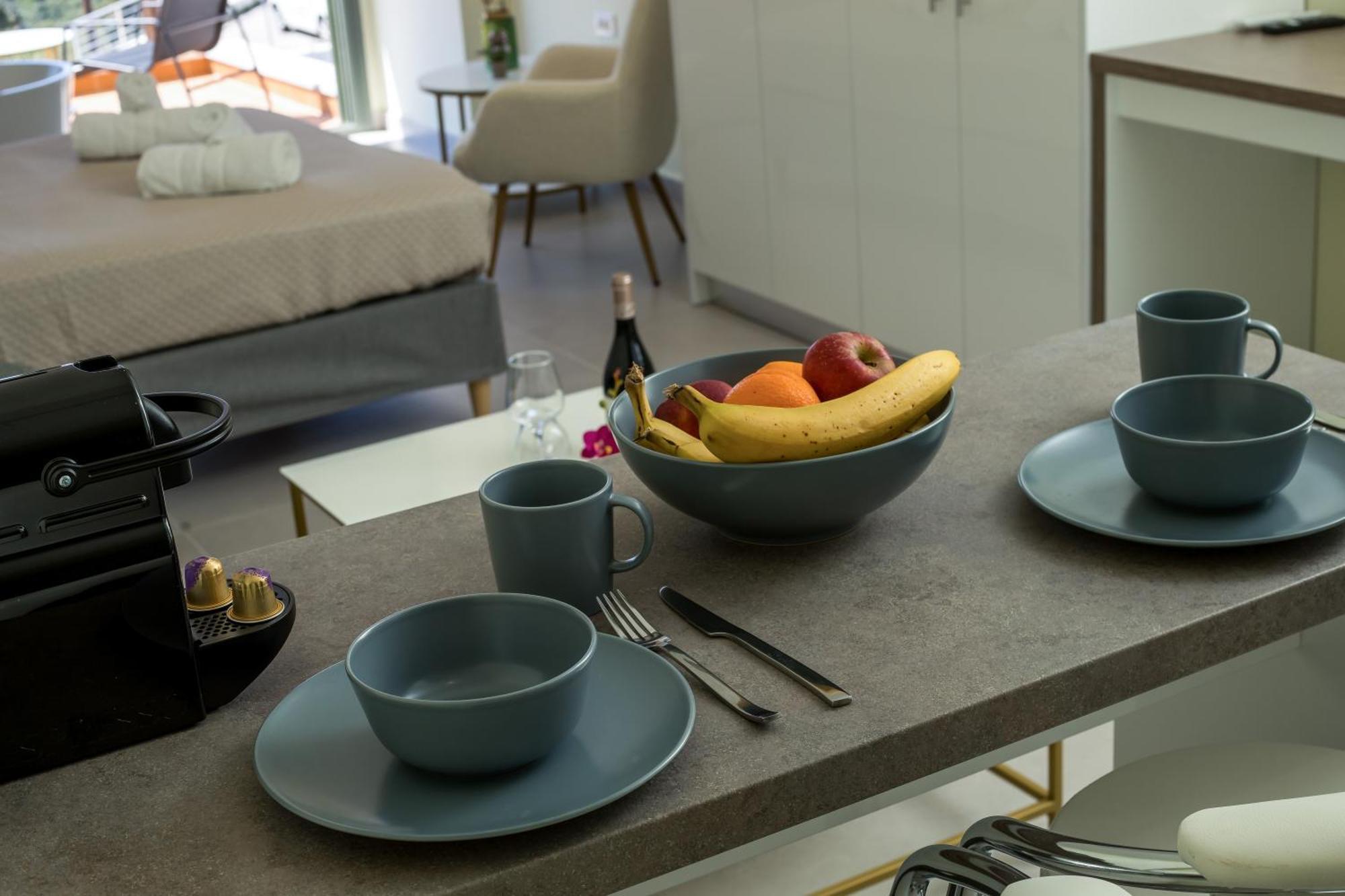 Eden'S Azalea Luxury Suite Rhodes City Екстер'єр фото